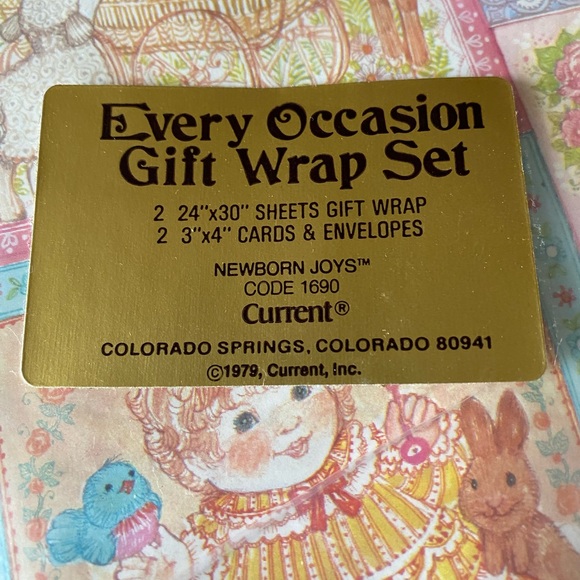 Vintage 1979 CURRENT Baby Themed Gift Wrap - Picture 2 of 6